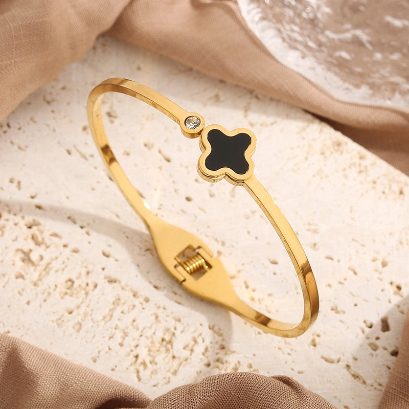 Four-Leaf Clover Rose Gold Stainless Steel Bracelet – Korean Luxury Design